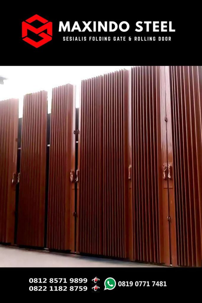Folding Gate Jakarta Timur Berkualitas – Kuat, Rapi, & Bergaransi Pemasangan folding gate galvalum coklat Maxindo Steel di ruko Jatinegara Jakarta Timur
