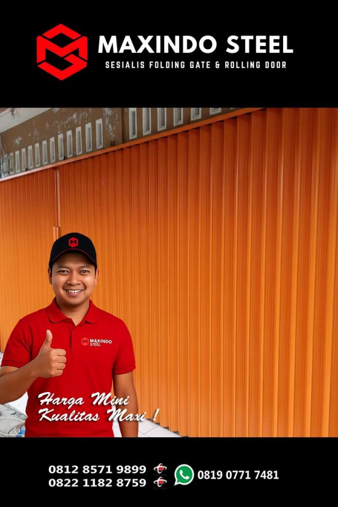 Pintu folding gate oranye di Karang Anyar Jakarta Pusat