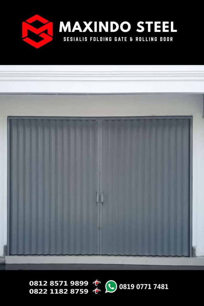 Pintu folding gate besi warna abu-abu di Sawah Besar Jakarta Pusat