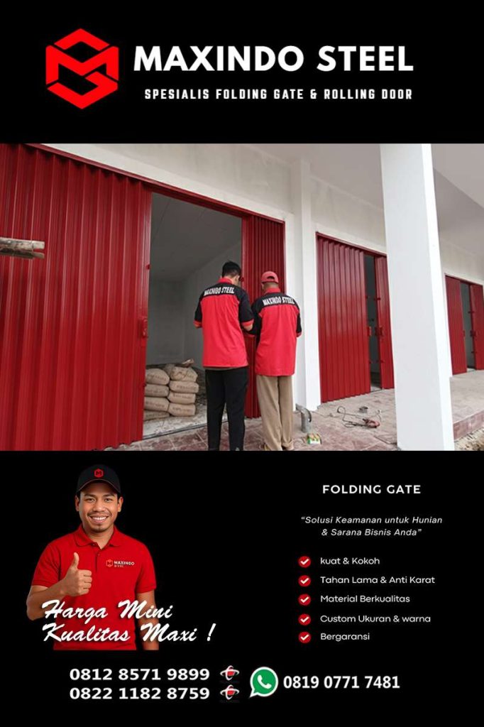 Folding gate merah terpasang rapi di Cipinang Cempedak Jatinegara